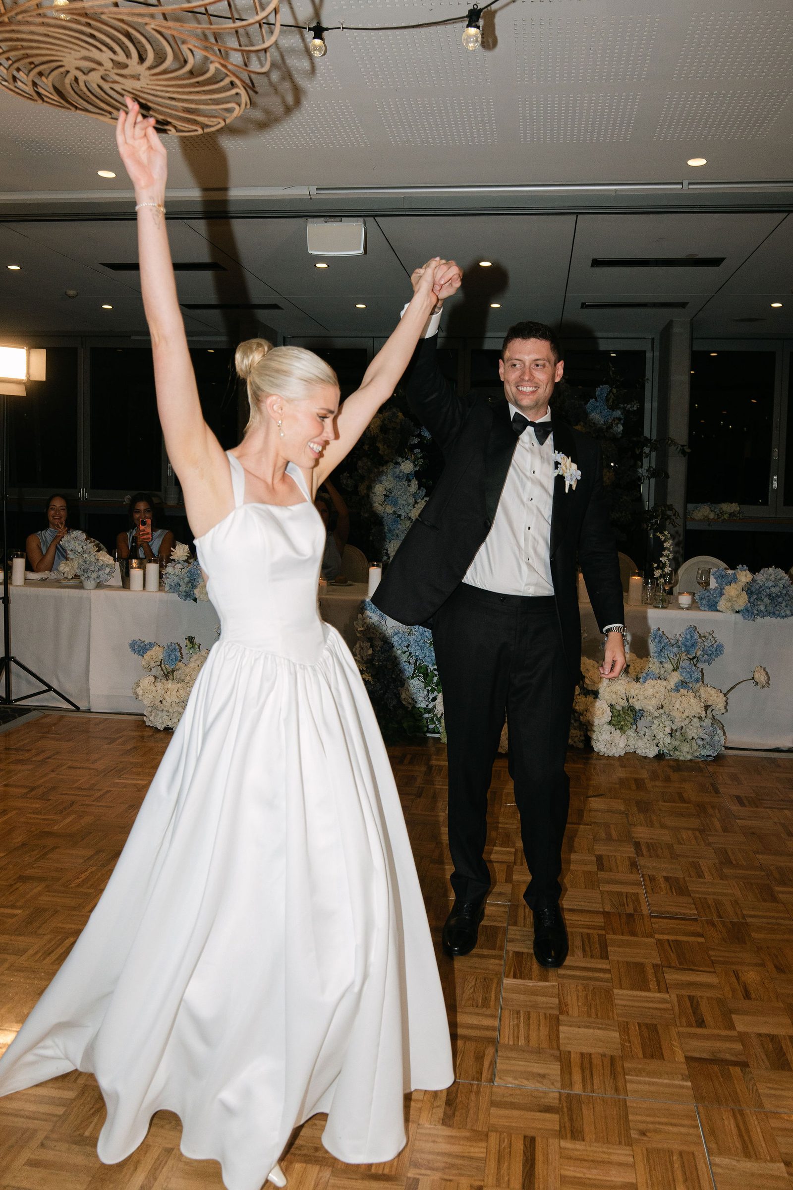 Lawsen & Hollie wedding at Headland Weddings