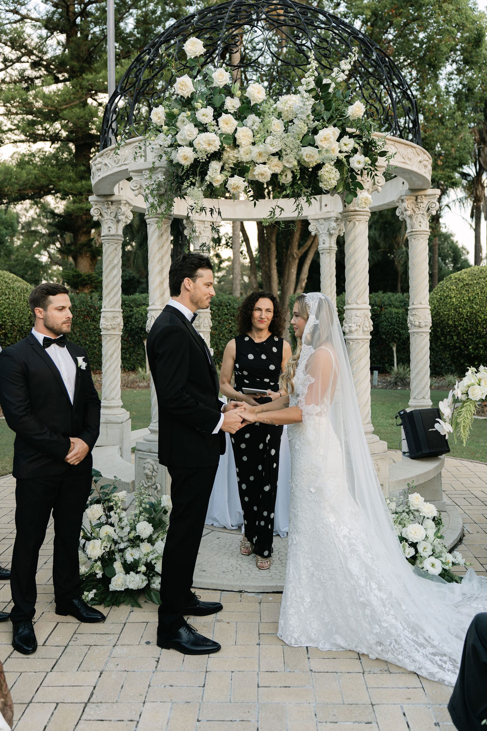 Tim & Melissa wedding at Oatlands Estate